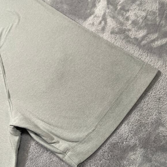 Rhone Reign Tee Shirt Mens XL Grey Performance Activewear Workout Training Gym - Picture 6 of 8